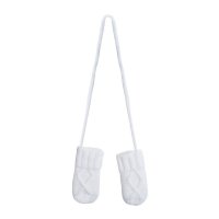 BM14-W: White Chain Knit Mittens w/String